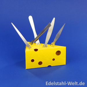 Käse-Stücke aus Karton, ca. 120 x 60 x 60 mm