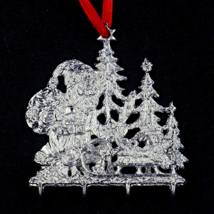 3D Pewter Santa Claus with Presents - SilverStylePewter