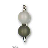 Anhänger -335- weiß-grau (2 Polarisperlen matt)