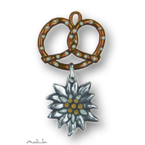 Anhänger Brezel braun mit Edelweiß - ausverkauft!