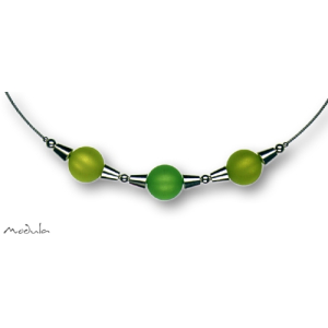 Collier -5111- kiwi-hellgrün (3 Polarisperlen matt),...